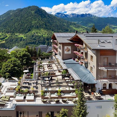 Aktivhotel Alpendorf Санкт-Йохан Экстерьер фото